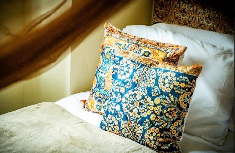 Moroccan Charm, Sleeps 8, Underground Parking *